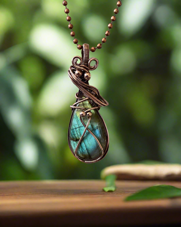 Wire Wrapped Labradorite Pendant