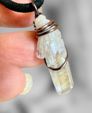 Clear Quartz Point With Cluster